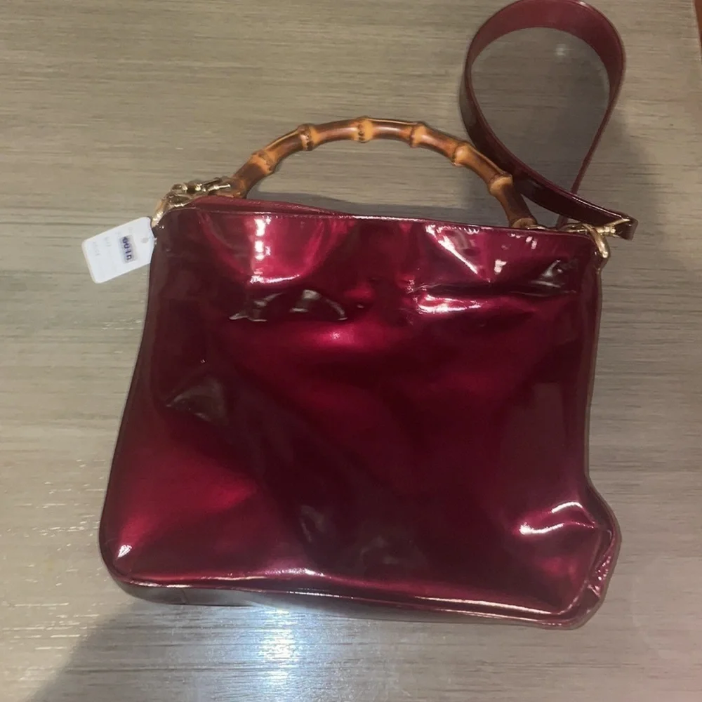 GUCCI BAMBOO HANDBAG WITH DETACHABLE CROSSBODY STRAP PATENT RED LEATHER​​​​ - Picture 2 of 16